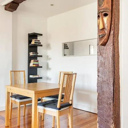 Plaza Nueva Homestay szállás *