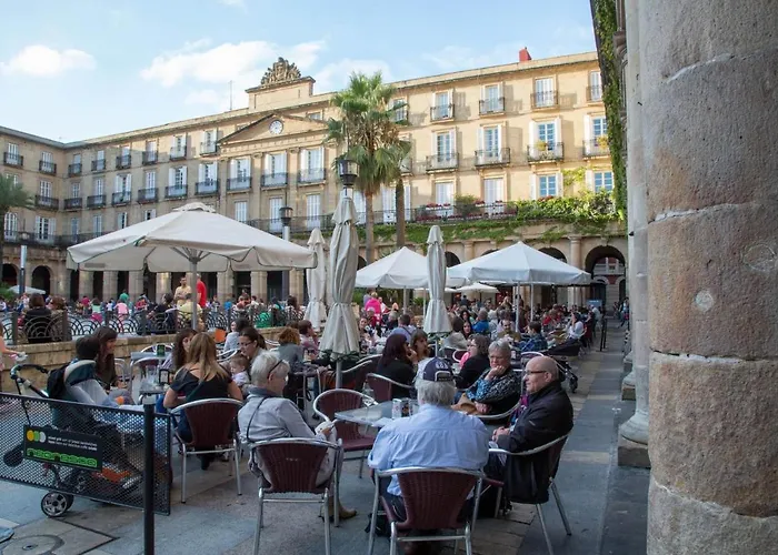 Plaza Nueva Séjour chez l'habitant *